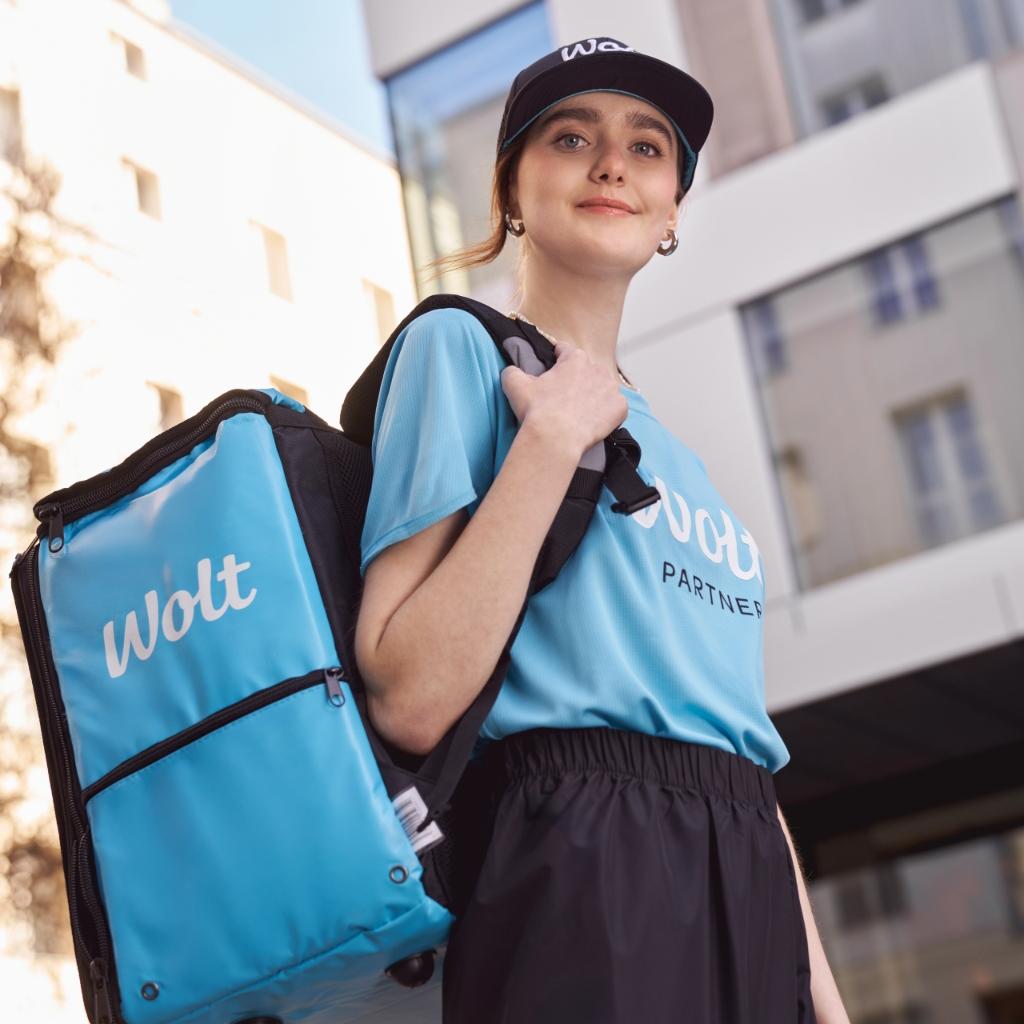 _resource/res/602787/cust/1024x grafika